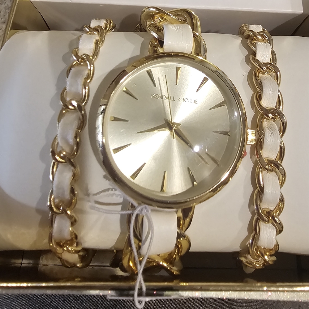 Kendall +Kylie 3 piece watch and bracelet set